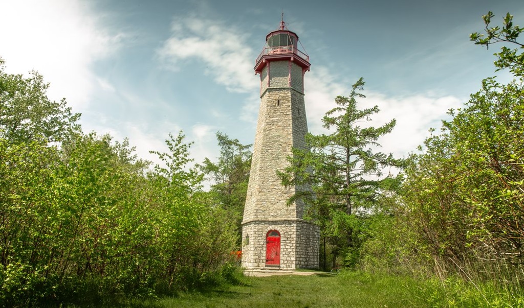 Ontario Lighthouses Reborn
