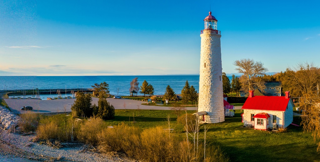 Ontario Lighthouses Reborn 