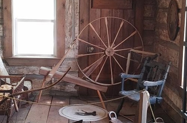 Amherstburg Freedom Museum Spinning Wheel