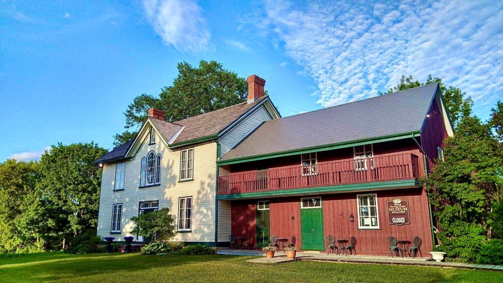 Heritage House Exterior
