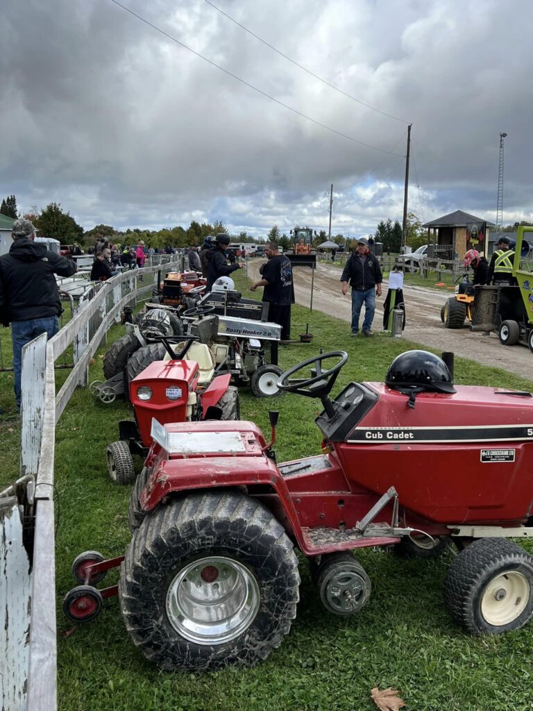 Lawn Tractor Pull at the Tiverton Fall Fair