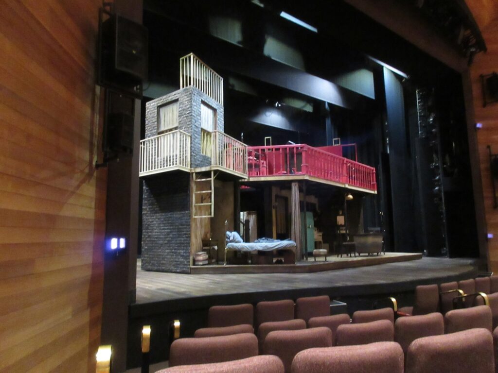 Stage Photo - Ontario Live Theatre