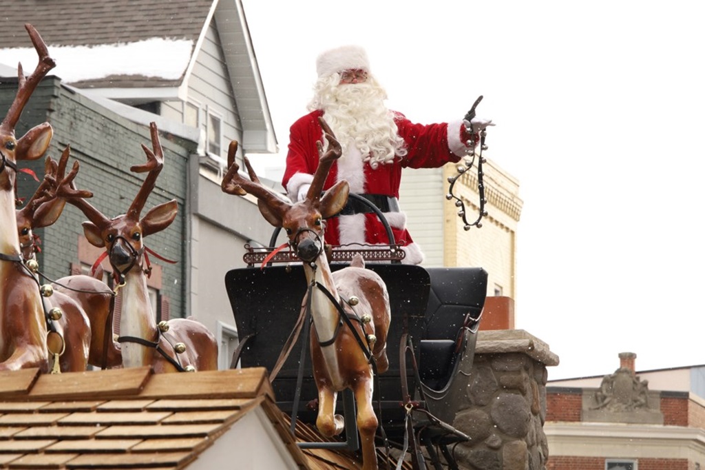 Santa Sleigh in Parade