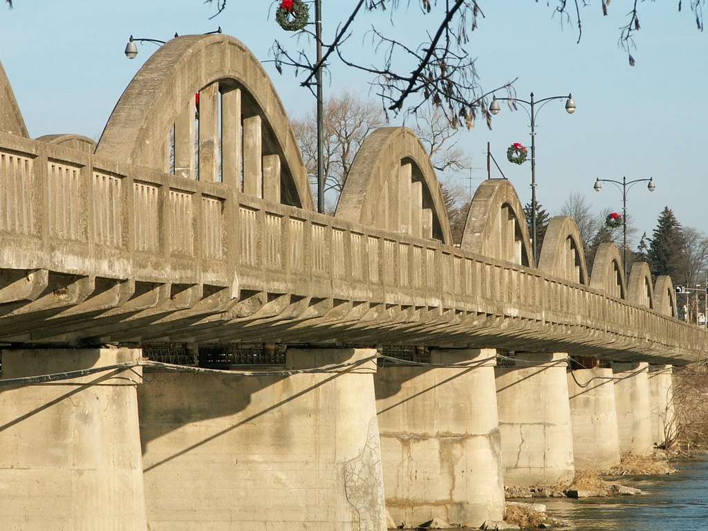 Caledonia (Argyle Street) Bridge / Grand River Bridge