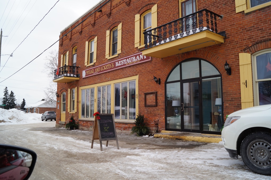 Snowmobiling Pit Stop - Winter Activities