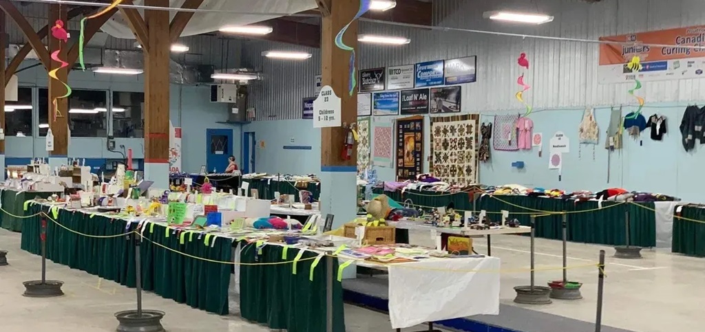 Inside Ontario Fall Craft Shows