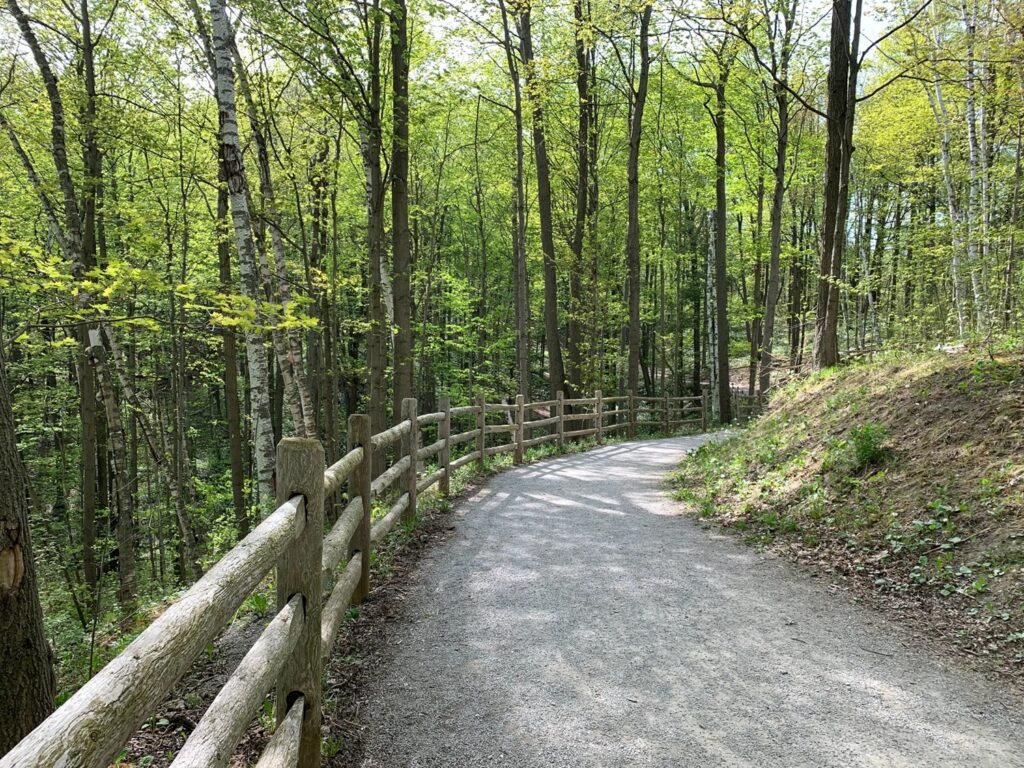 Lake to Lake Cycling Route