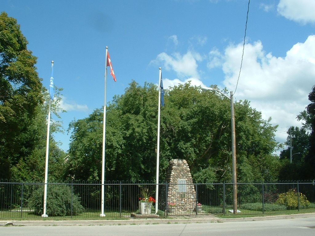 Angus-Camp Borden War Memorial - Lest We Forget
