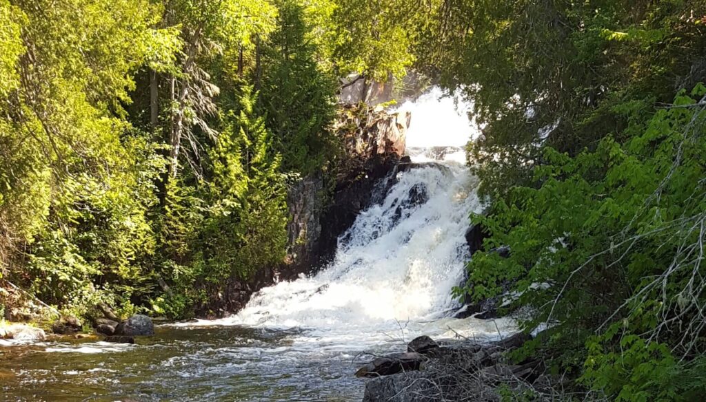 Rainbow Falls