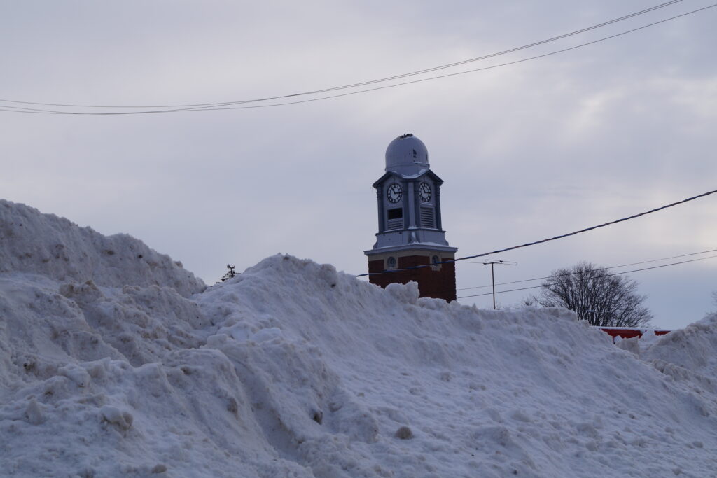 Weather Forecasting in Ontario - Just a little snow was forecasted!