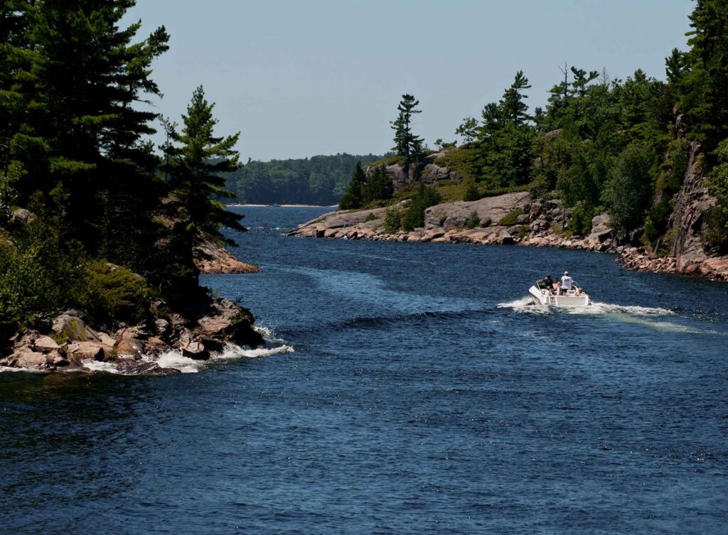 Honey Harbour - Boating on Ontario Lakes