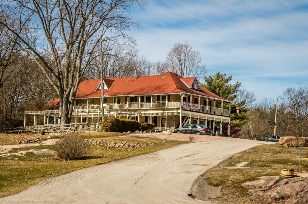 Cody Inn in the Fall